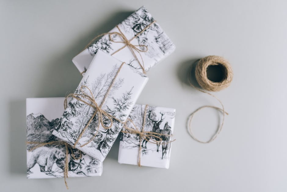 Crafting Unique Gifts with Gift Cards